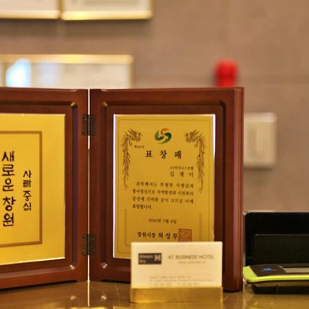 Changwon At Business Hotel Kültér fotó