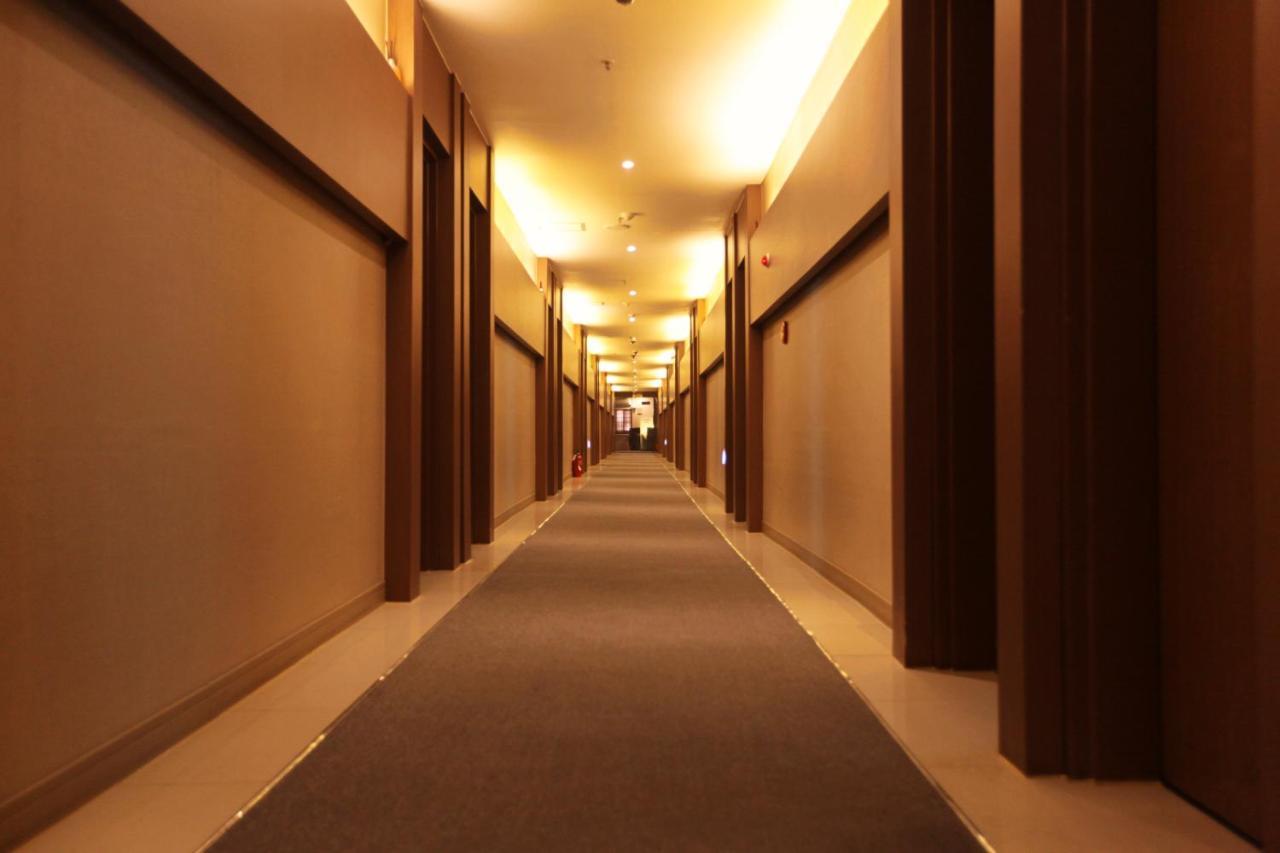 Changwon At Business Hotel Kültér fotó