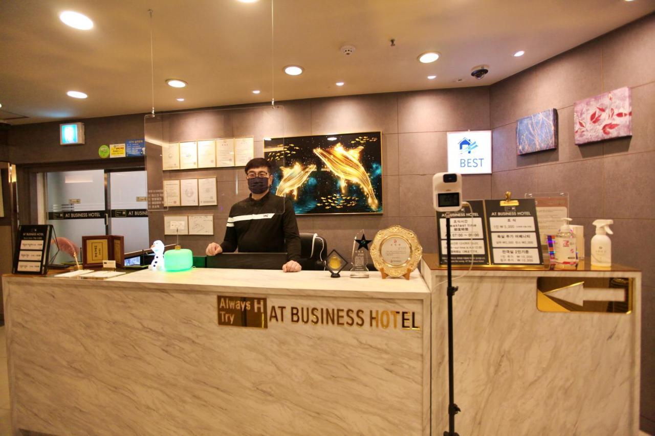 Changwon At Business Hotel Kültér fotó