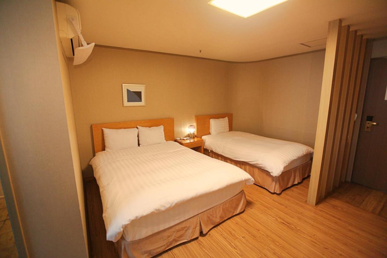 Changwon At Business Hotel Kültér fotó