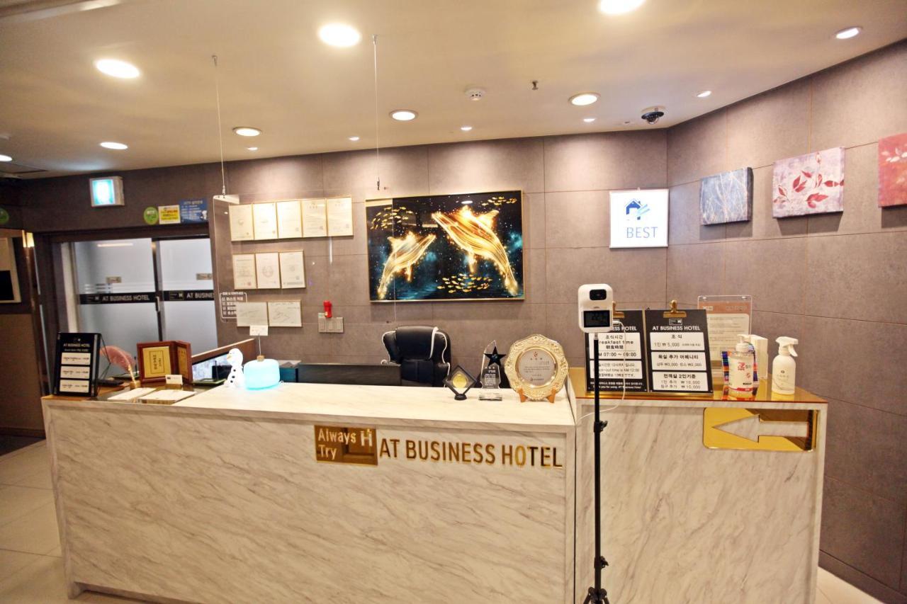 Changwon At Business Hotel Kültér fotó