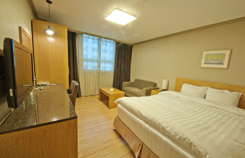 Changwon At Business Hotel Kültér fotó