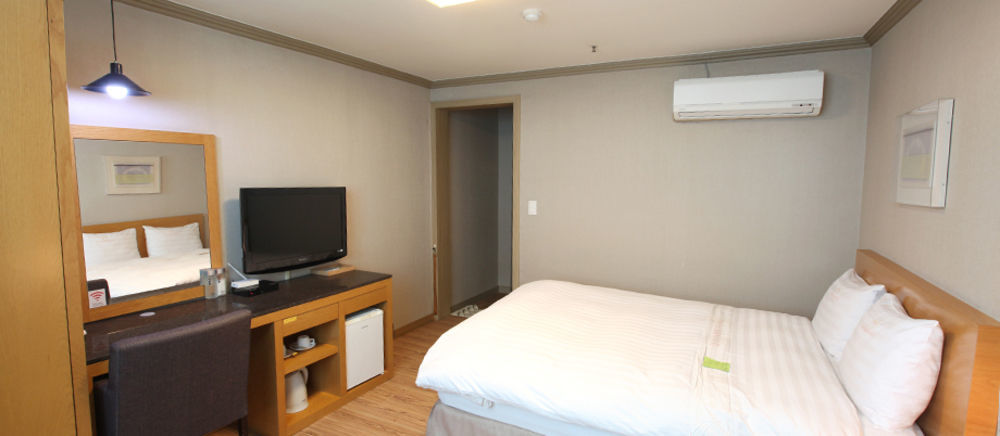 Changwon At Business Hotel Kültér fotó
