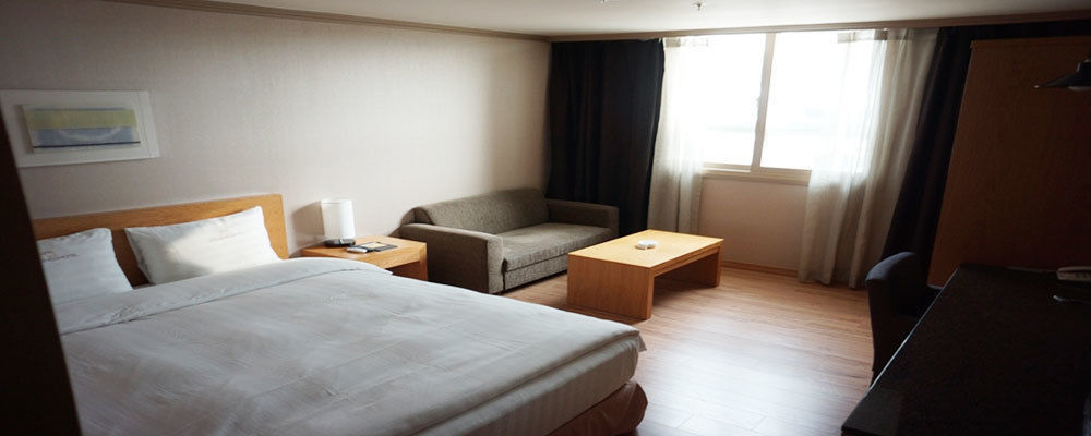 Changwon At Business Hotel Kültér fotó