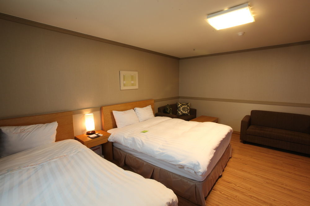 Changwon At Business Hotel Kültér fotó