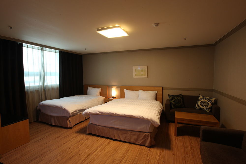 Changwon At Business Hotel Kültér fotó